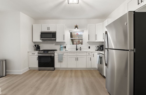 South Wedge House | Modern 4 BR/2 Bath House near University of Rochester