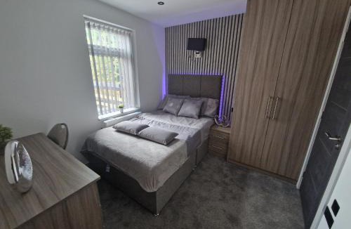 Caversham Apartment | Modern 4 BR flat with 4 ensuites in central Reading