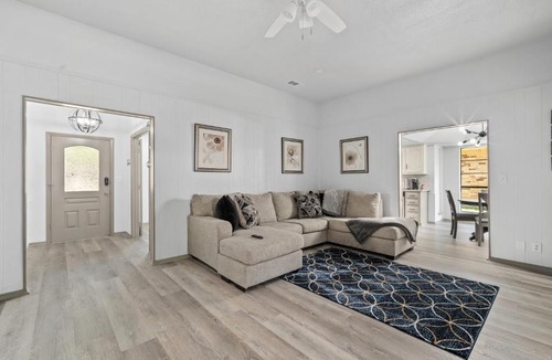 Allen House | Modern 4 BR Gem near Frisco w Pool Table