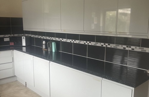 Tilbury House | Modern 4bed house for 9 guests