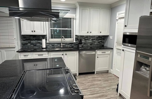 Lawrenceville House | Modern-4bedroom Getaway