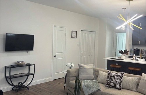 Fort Worth House | Modern 4BR/2.5BA Townhouse in the Heart of Fort Worth
