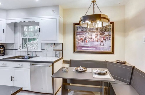 Lewisburg House | Modern 4BR 2BA Villa Near Bucknell with Pool
