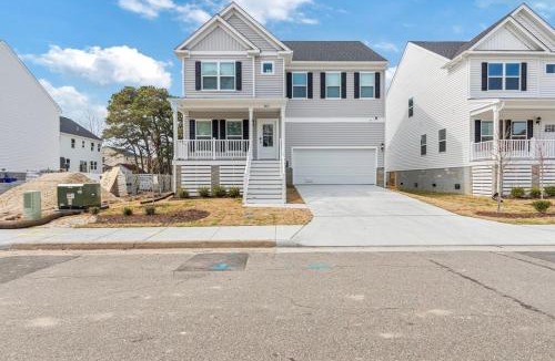 East Ocean View House | Modern 4br beach house - Norfolk