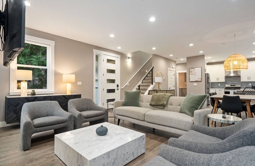 Sudden Valley House | Modern 4BR Bellingham Home w/Deck & Garage