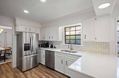 Tougaloo House | Modern 4BR Getaway w/Spacious Backyard and Pool