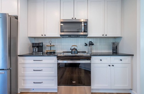 Cartersville House | Modern 4BR Home Near Art, Nature & Dining