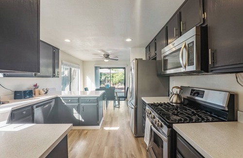 Pittsburg House | Modern 4BR Home+Near BART+Kaiser