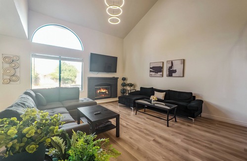 Pittsburg House | Modern 4BR Home+Near BART+Kaiser