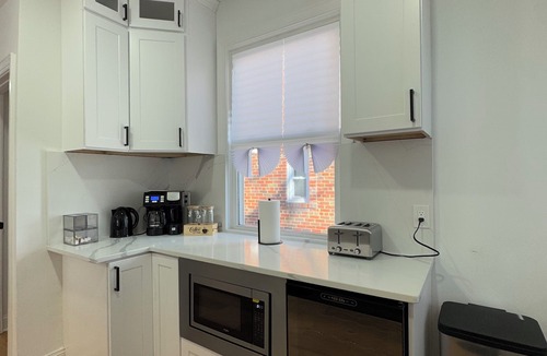 Woodridge House | Modern 4BR Home Near Metro & DC's Iconic Sights