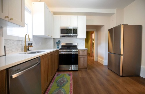 Powderhorn House | Modern 4BR Home with Chic Décor & Great Location