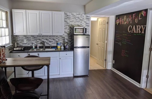 Cary House | Modern 4BR Home with Game Room & Outdoor Firepit