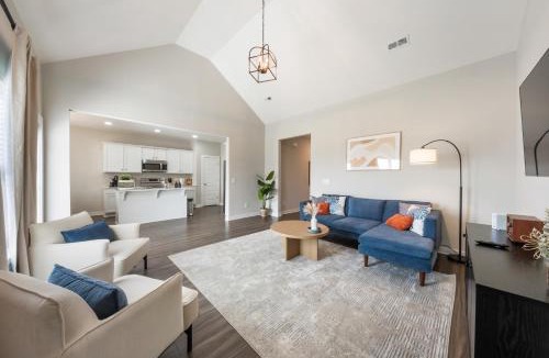 Cullman House | Modern 4BR Home with Game Room and Fire Pit - Near Downtown Cullman