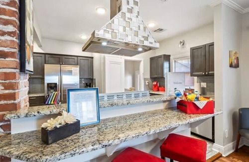 Cherry Street House | Modern 4BR Midtown Home |Expo Square |Pet-Friendly