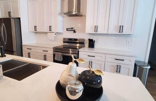 Douglasville House | Modern 4BR Retreat