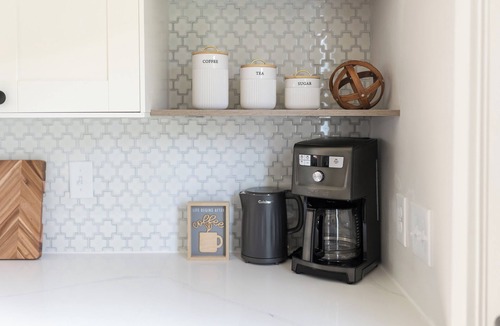 Minneapolis House | Modern 4BR Retreat - Sauna, Arcade & Fire Pit - 6min to Downtown Minneapolis