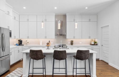 West Dallas House | Modern 5 BD|4 BR with Pool & Downtown Views