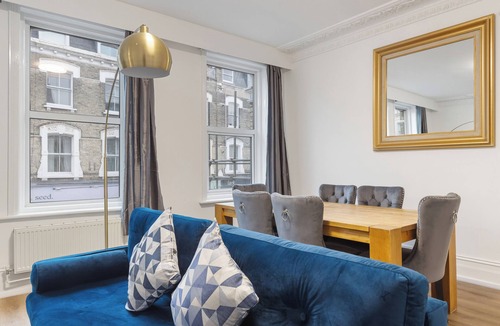 Town Apartment | Modern 5-Bedroom Fulham Flat - Sleeps 12