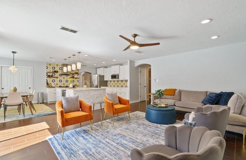 Nor Este House | Modern 5 bedroom with Pool and Hot Tub