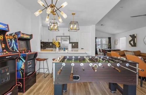 North Las Vegas House | Modern 5BD Home w/Gated Pool and Arcades!