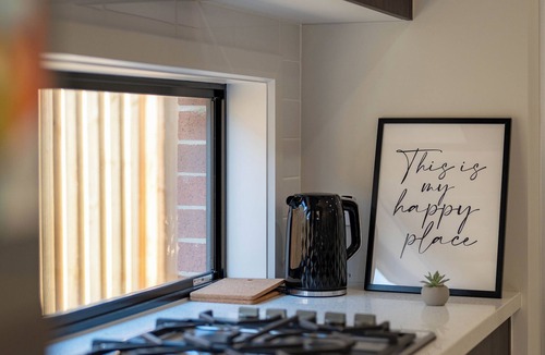 Clyde House | Modern 5bedrooms Clyde home