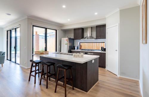 Clyde Villa | Modern 5bedrooms Clyde home