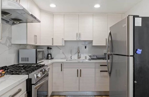 Centerville House | Modern 5BR Retreat with 4BA- Ideal for Large Stays