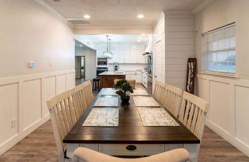 Ellis County Other | Modern 6 bedroom Farm House Venue