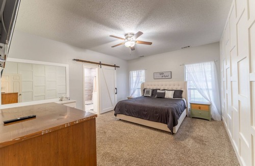 Ellis County Other | Modern 6 bedroom Farm House Venue