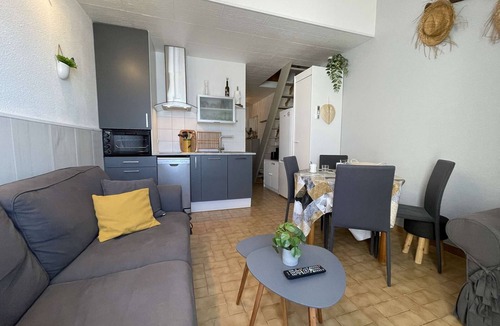 Gruissan Apartment | Modern 6 pers apt with pool, AC, parking - Gruissan