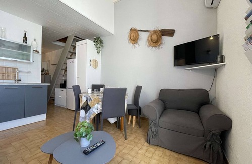 Gruissan Apartment | Modern 6 pers apt with pool, AC, parking - Gruissan