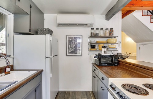 Trinity Center Cabin | Modern A-Frame Cabin < 2 Mi to Trinity Lake!