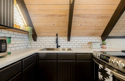 Roslyn Ridge Cabin | Modern a-frame cabin near Roslyn w/hot tub