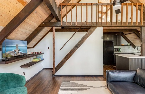 Roslyn Ridge Cabin | Modern a-frame cabin near Roslyn w/hot tub