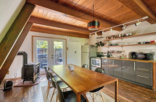 Mount Hood Village Cabin | Modern A-Frame - Hot Tub - Forest Escape