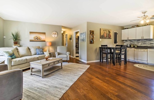 Stockton House | Modern Abode w/Patio ~ 1 Mi to Stockton Lake!