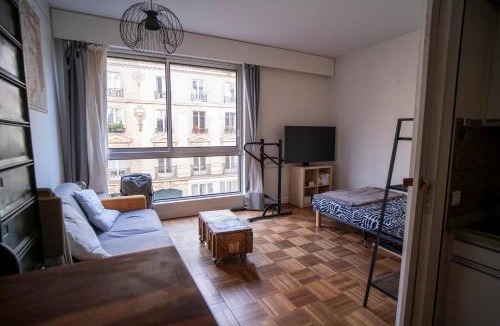 Quartier de la Porte-Saint-Denis Apartment | Modern accommodation near Parisian attractions