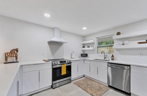 Alta Vista House | Modern Adobe Oasis~Heated Pool~Fresh Remodel