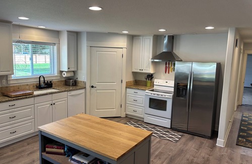 Meadow Glade House | Modern ADU on Micro Ranch – Private Getaway