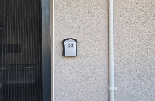 Bourgoin-Jallieu Apartment | Modern air-conditioned studio - Independent entrance