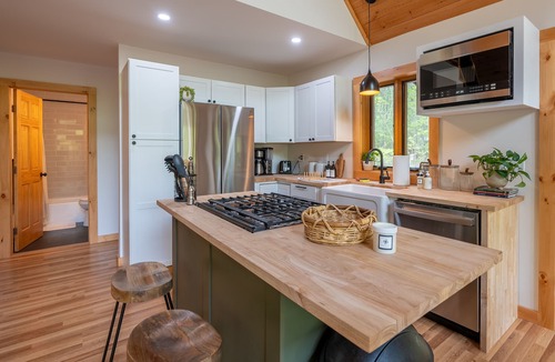Jay Cabin | Modern Amenity A-Frame Cabin