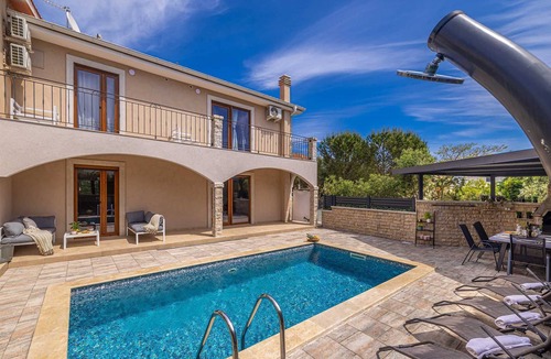 Milohnici House | Modern and attractive holiday house DIJANA