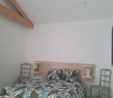 Ecotay-l'Olme Villa | Modern and authentic house