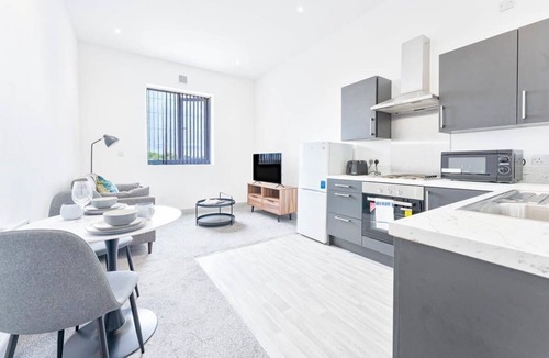 Brierley Hill Apartment | Modern and Bright 1 Bed Apartment, Dudley