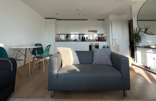 Clapham Apartment | Modern and Bright 1 Bedroom Flat in Clapham