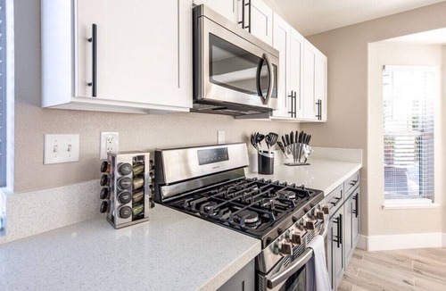 Paradise House | Modern and Bright Resort Style Home w/Heated Pool