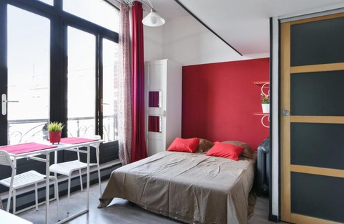 Vauban - Wazemmes Apartment | Modern and bright studio in Vauban district Central Lille