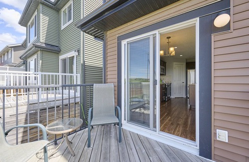 Cochrane Apartment | Modern and chic, fully equipped chef inspired kitchen!