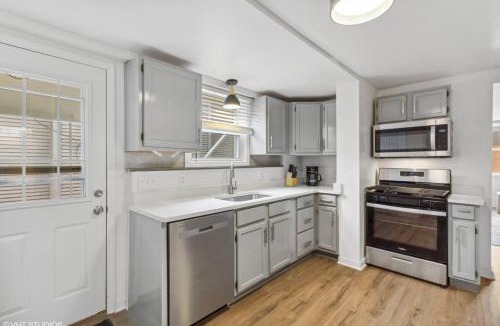 Ottawa Apartment | Modern and Classy 2BR in the Heart of Ottawa