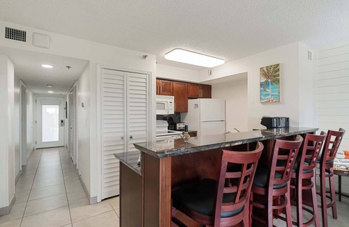 Tavernier Condo | Modern and Coastal Ocean Pointe 2307